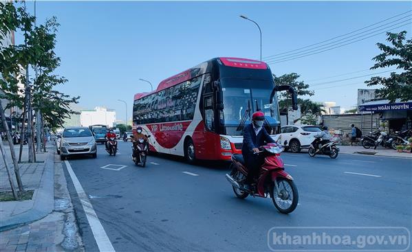 Bảo đảm trật tự, an toàn giao thông đối với hoạt động kinh doanh vận tải đường bộ